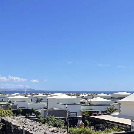 Endless Summer-sea Views *